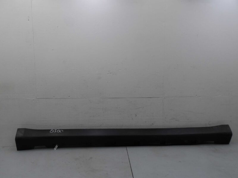 Изображение товара 130676 - 00130676 porog plastikovyj pravyj Pontiac Vibe