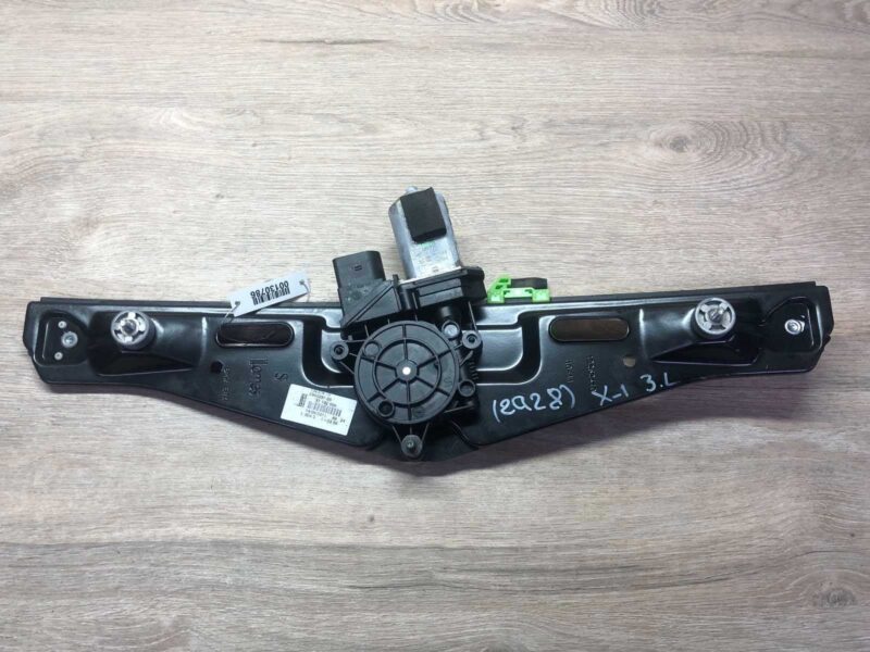 Изображение товара 130786 - 00130786 steklopodemnik zadnij levyj