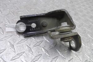 Изображение товара 131135 - 00131135 petlya dveri perednyaya 2