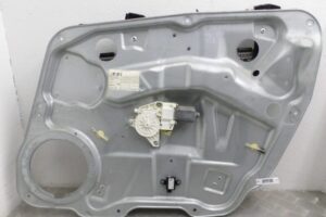 Изображение товара 131269 - 00131269 steklopodemnik perednij pravyj Ford Escort