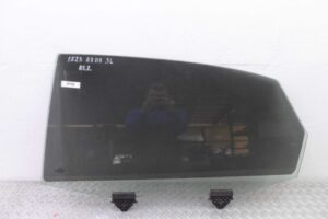 Изображение товара 131381 - 00131381 steklo dveri zadnej levoj 