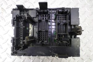 Изображение товара 131926 - 00131926 blok predokhranitelej Pontiac Vibe 1