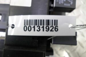 Изображение товара 131926 - 00131926 blok predokhranitelej Pontiac Vibe 3