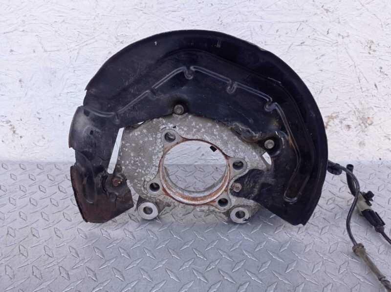 Изображение товара 131941 - 00131941 kulak povorotnyj pravyj Skoda Yeti