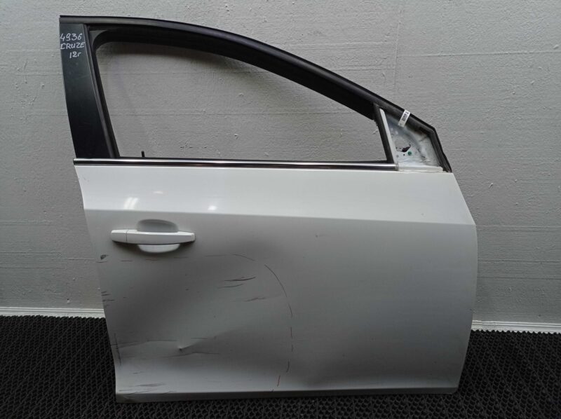 Изображение товара 131999 - 00131999 dver perednyaya pravaya