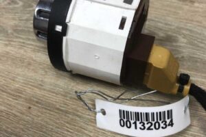 Изображение товара 132034 - 00132034 knopka salona Toyota Corolla Verso 1