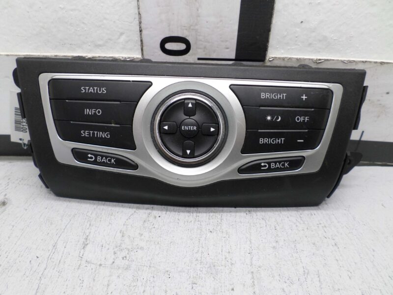 Изображение товара 132438 - 00132438 panel upravleniya magnitoloj Lexus LS