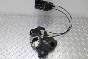 Изображение товара 132506 - 00132506 zamok dveri perednej pravoj Mercedes CL