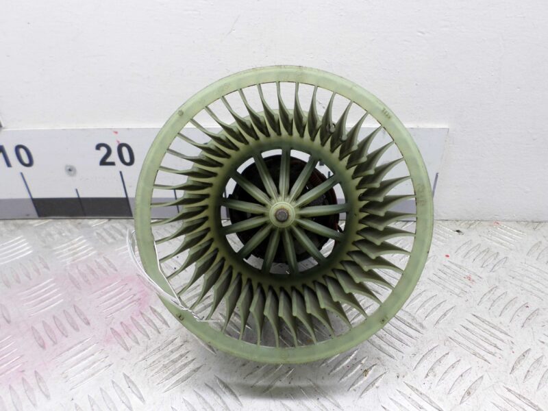 Изображение товара 132628 - 00132628 ventilyator otopitelya (motorchik pechki) Peugeot 407