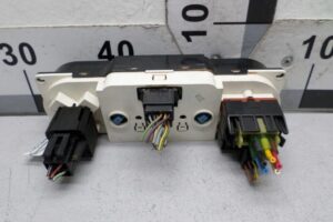 Изображение товара 132864 - 00132864 pereklyuchatel otopitelya BMW 4 Series 2