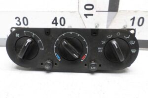 Изображение товара 132864 - 00132864 pereklyuchatel otopitelya BMW 4 Series