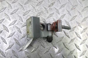 Изображение товара 132904 - 00132904 petlya dveri zadnyaya 