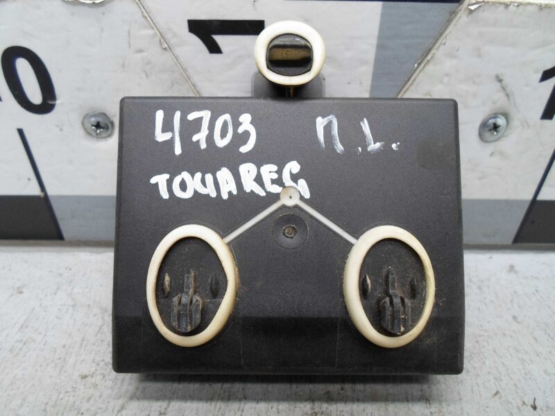 Изображение товара 133029 - 00133029 blok upravleniya perednej levoj dveri Toyota Corolla Verso