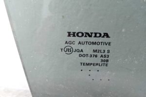 Изображение товара 133187 - 00133187 steklo dveri zadnej pravoj Renault Sandero 2