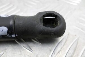 Изображение товара 133386 - 00133386 amortizator kapota Chevrolet Cobalt 3