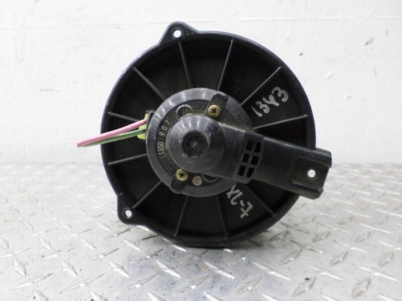 Изображение товара 133542 - 00133542 ventilyator otopitelya (motorchik pechki) Porsche Macan