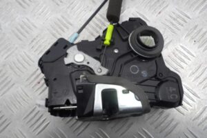 Изображение товара 133568 - 00133568 zamok dveri perednej pravoj Chevrolet Blazer 3