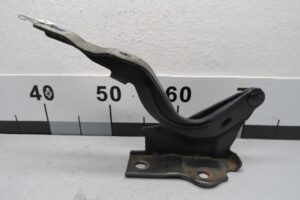 Изображение товара 133715 - 00133715 petlya kapota pravaya 