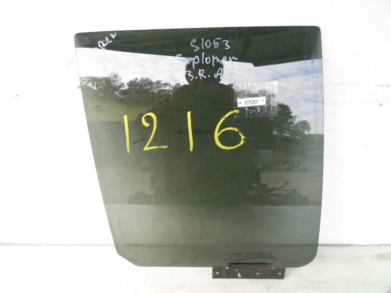 Изображение товара 134047 - 00134047 steklo dveri zadnej pravoj Hyundai i40