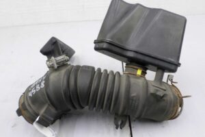 Изображение товара 134177 - 00134177 patrubok vozdushnogo filtra Subaru Tribeca