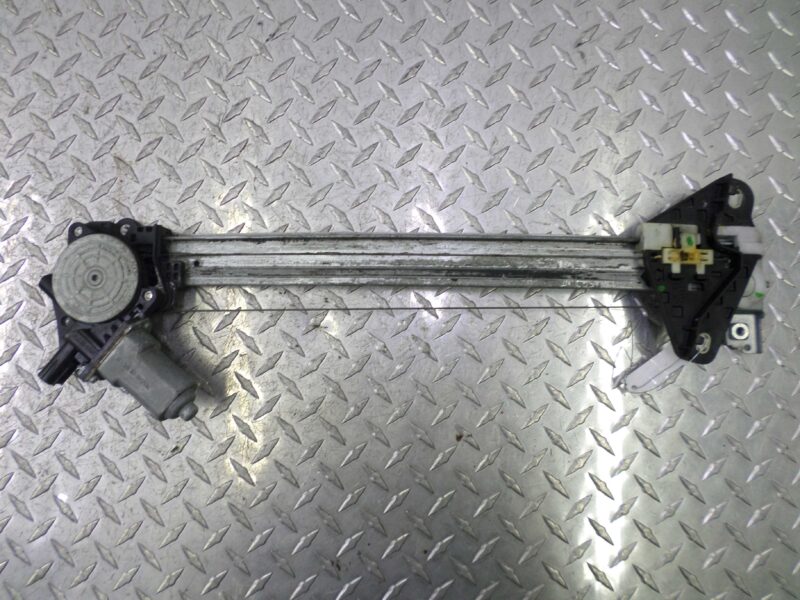 Изображение товара 134369 - 00134369 steklopodemnik zadnij pravyj