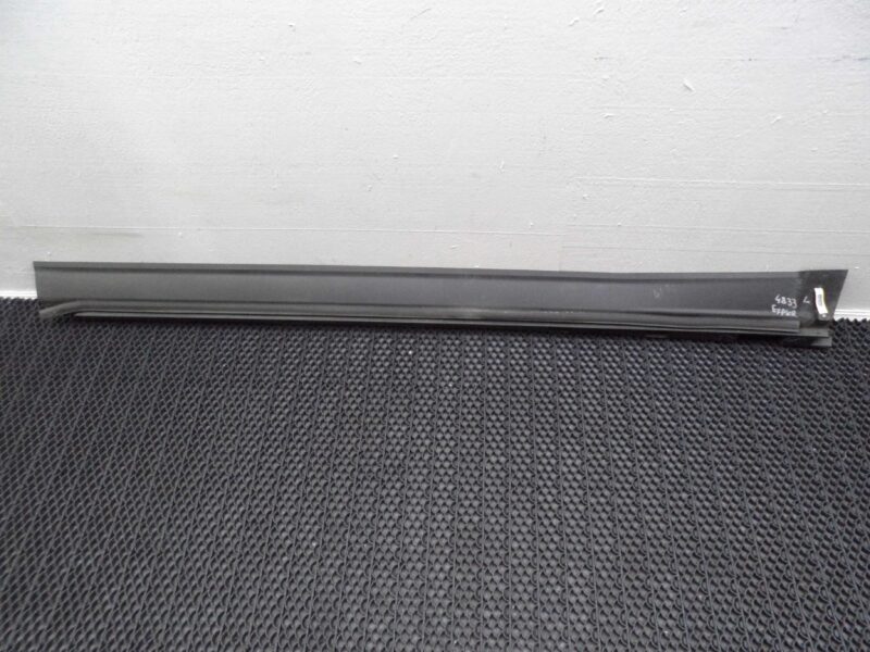 Изображение товара 134432 - 00134432 porog plastikovyj levyj Skoda Yeti