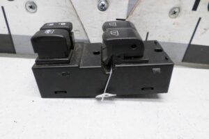 Изображение товара 134445 - 00134445 knopka steklopodemnika 2