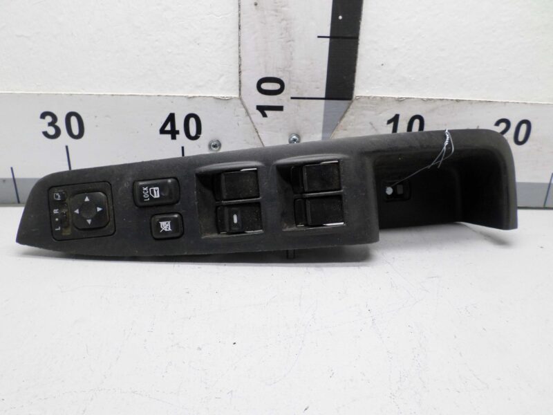 Изображение товара 134463 - 00134463 knopka steklopodemnika