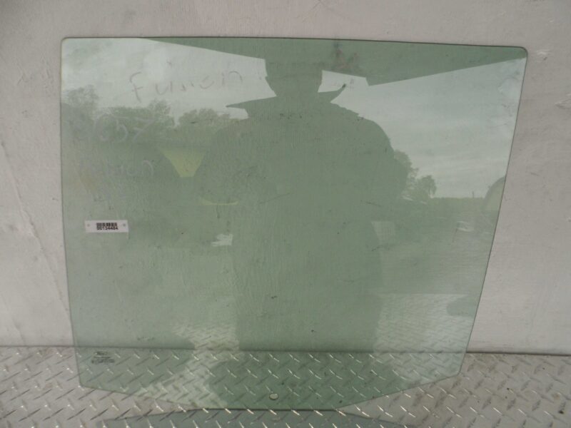 Изображение товара 134484 - 00134484 steklo dveri zadnej levoj Fiat Marea