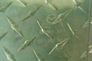 Изображение товара 134857 - 00134857 steklo dveri zadnej levoj Citroen C3 1