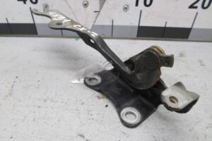 Изображение товара 135129 - 00135129 petlya kapota pravaya Citroen Berlingo 3
