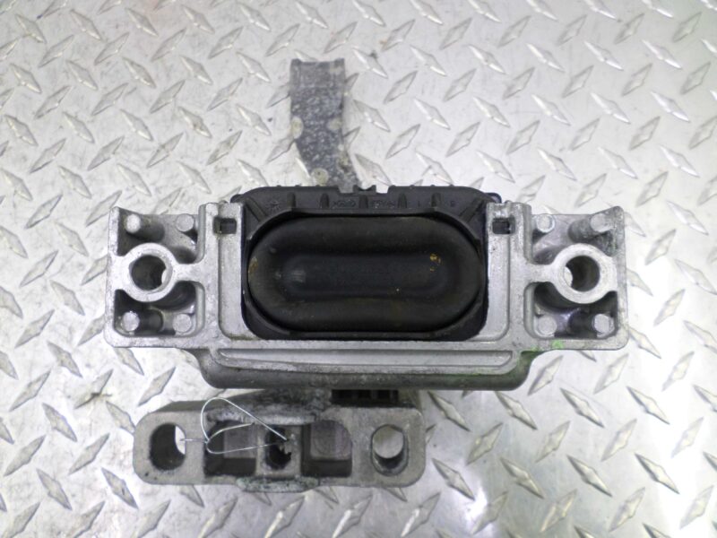 Изображение товара 135367 - 00135367 podushka krepleniya dvigatelya