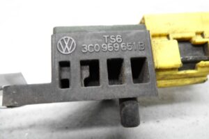 Изображение товара 135481 - 00135481 datchik udara Volkswagen Lupo 1