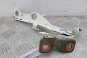 Изображение товара 135526 - 00135526 petlya kapota pravaya 2