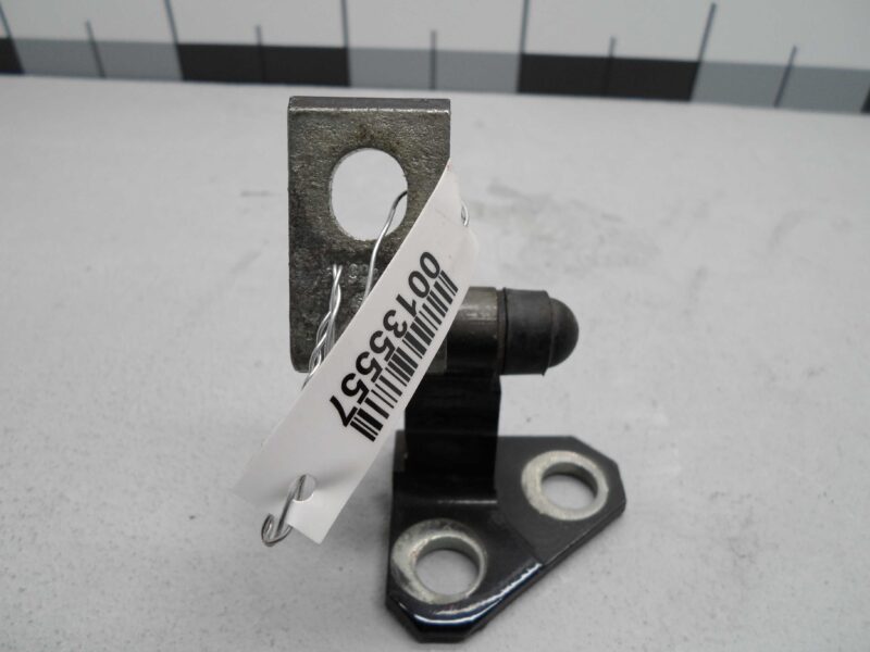 Изображение товара 135557 - 00135557 petlya dveri zadnyaya Volkswagen Lupo