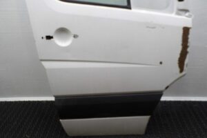 Изображение товара 135564 - 00135564 dver perednyaya pravaya Toyota Celica 2