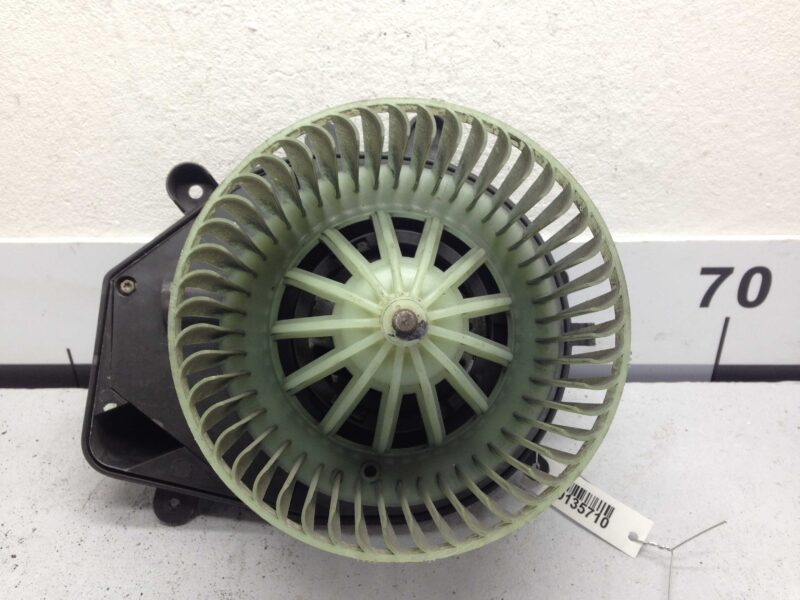 Изображение товара 135710 - 00135710 ventilyator otopitelya (motorchik pechki) Volkswagen Up