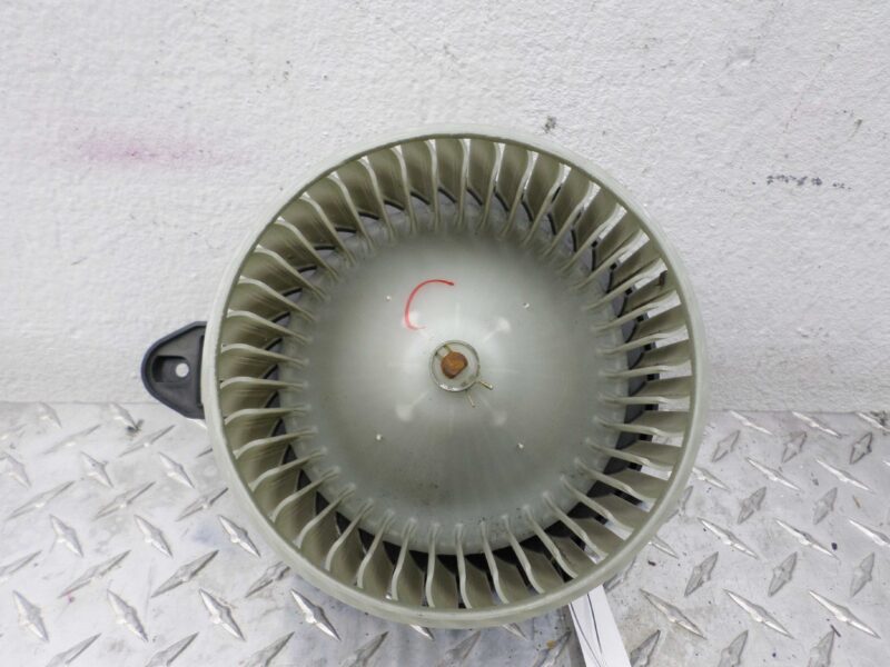 Изображение товара 135780 - 00135780 ventilyator otopitelya (motorchik pechki)