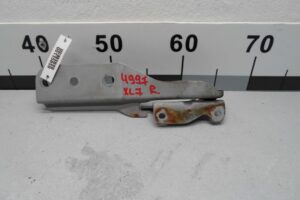 Изображение товара 135859 - 00135859 petlya kapota pravaya Porsche Macan 1