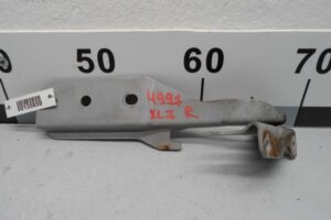 Изображение товара 135859 - 00135859 petlya kapota pravaya Porsche Macan 2