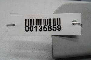 Изображение товара 135859 - 00135859 petlya kapota pravaya Porsche Macan 3