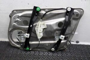 Изображение товара 135946 - 00135946 steklopodemnik perednij levyj Honda Ridgeline 1