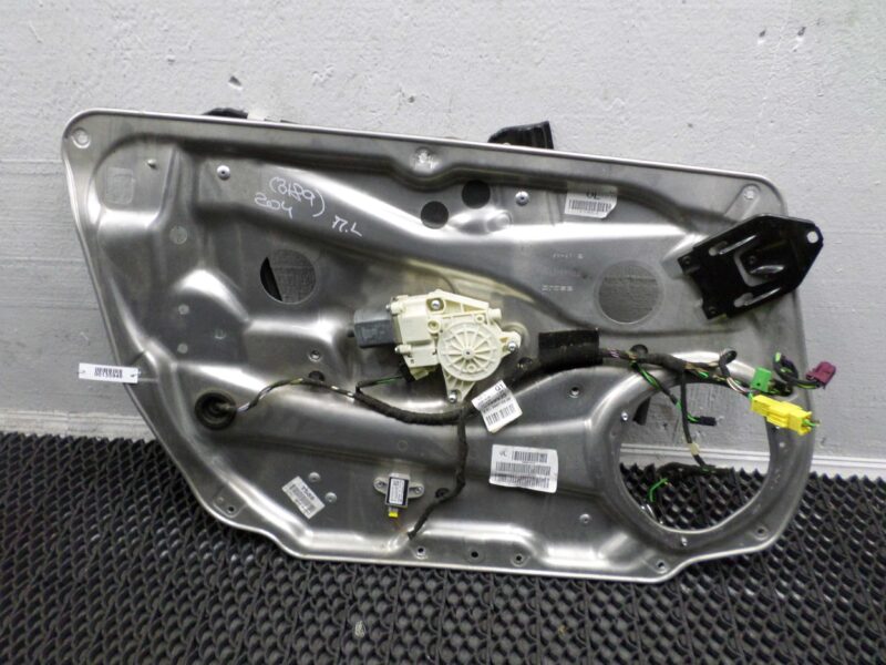 Изображение товара 135946 - 00135946 steklopodemnik perednij levyj Honda Ridgeline