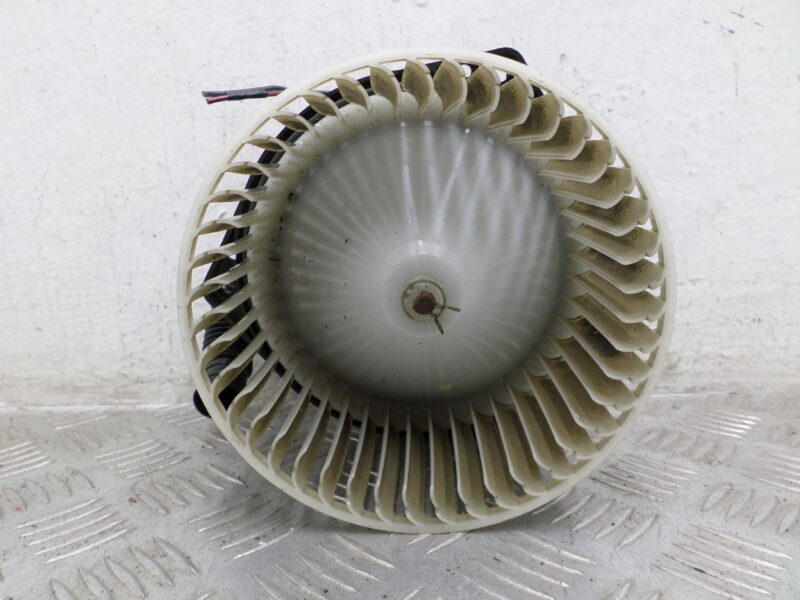 Изображение товара 136021 - 00136021 ventilyator otopitelya (motorchik pechki) Peugeot 107