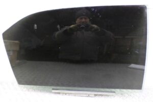 Изображение товара 136063 - 00136063 steklo dveri zadnej pravoj Subaru Legacy 1