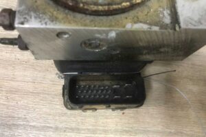 Изображение товара 136130 - 00136130 blok ABS Porsche Macan 2