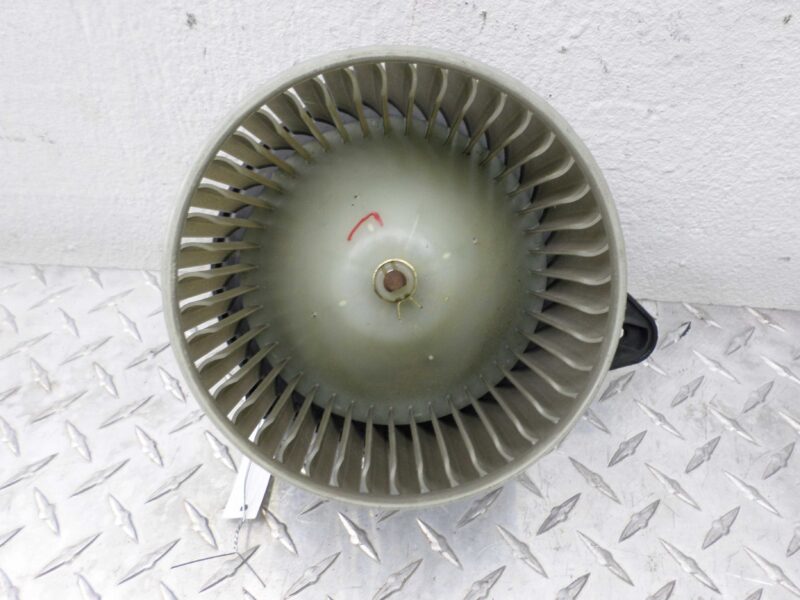 Изображение товара 136264 - 00136264 ventilyator otopitelya (motorchik pechki)