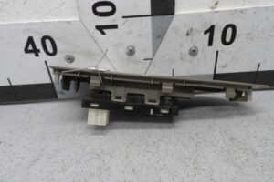 Изображение товара 136450 - 00136450 knopka steklopodemnika 3