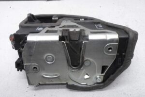 Изображение товара 136529 - 00136529 zamok dveri perednej pravoj 2