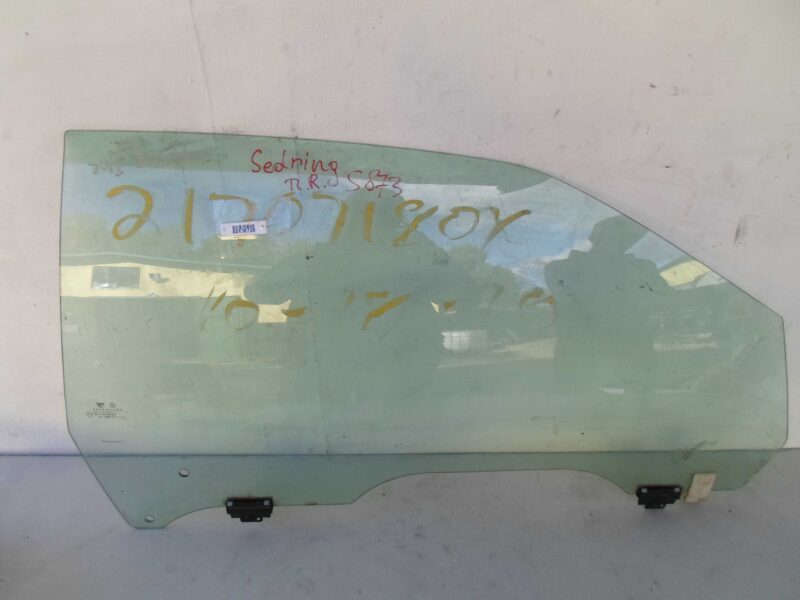 Изображение товара 136726 - 00136726 steklo dveri perednej pravoj